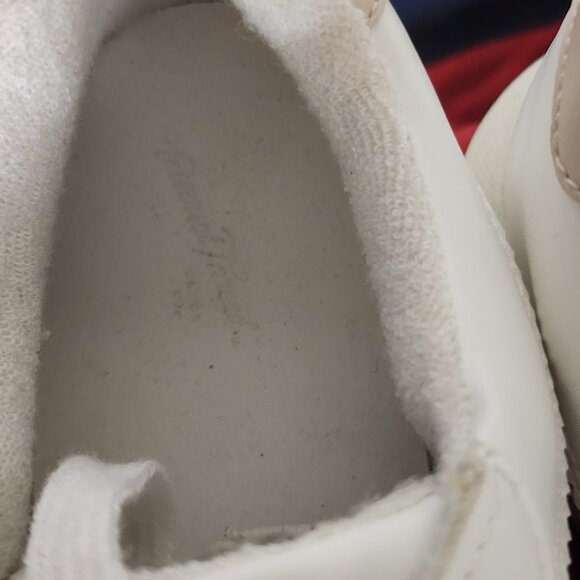 Universal Thread Goods White Leather Flocked Lace Up Flora Athletic Shoes Sz 9.5 - Picture 14 of 16